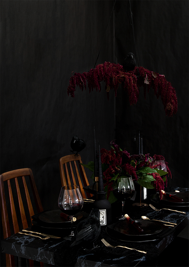 halloween dinner party // elegant and spooky